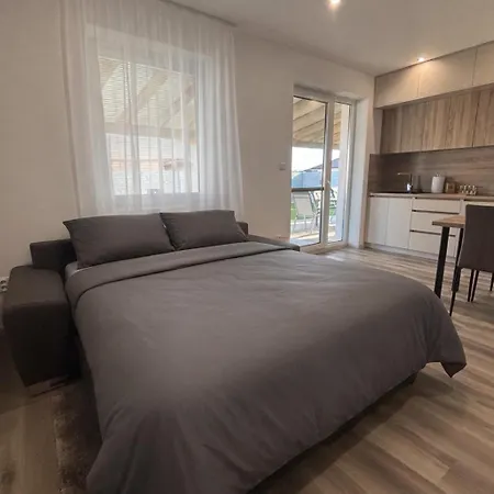Apartman Royal Homes *