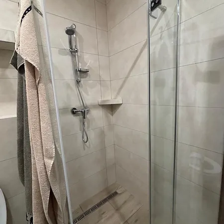 Royal Homes Apartment Nesvady