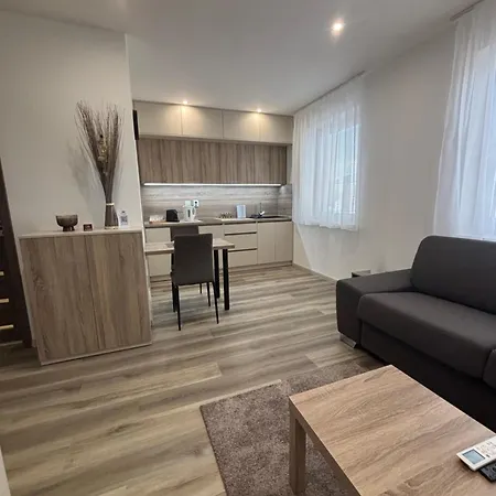 Apartman Royal Homes
