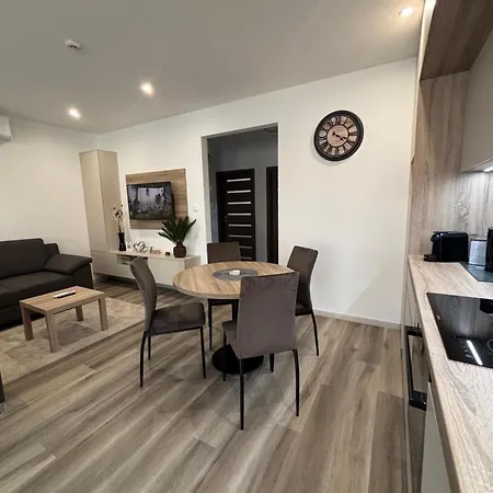 Royal Homes Apartman *