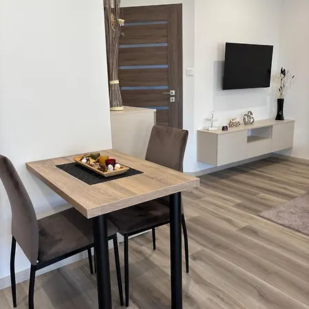Royal Homes Apartman *
