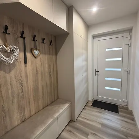 Royal Homes Apartman Naszvad