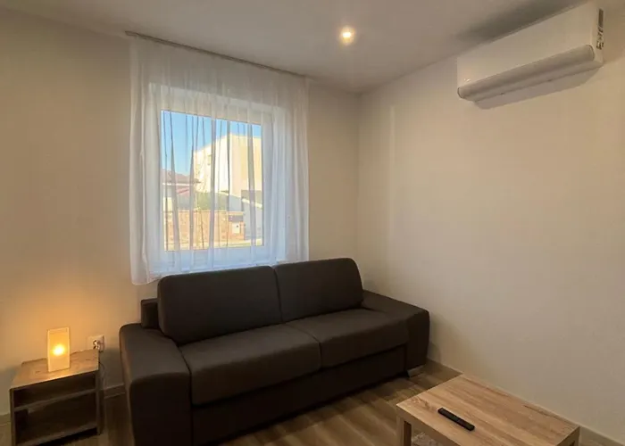 Royal Homes 아파트 *